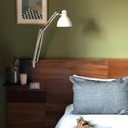 Apartman Yellow House By Costanza