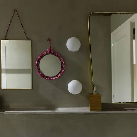 Appartement Yellow House By Costanza