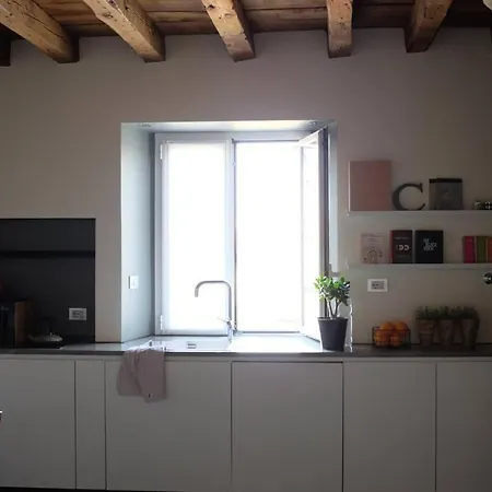 Yellow House By Costanza Appartement Milaan